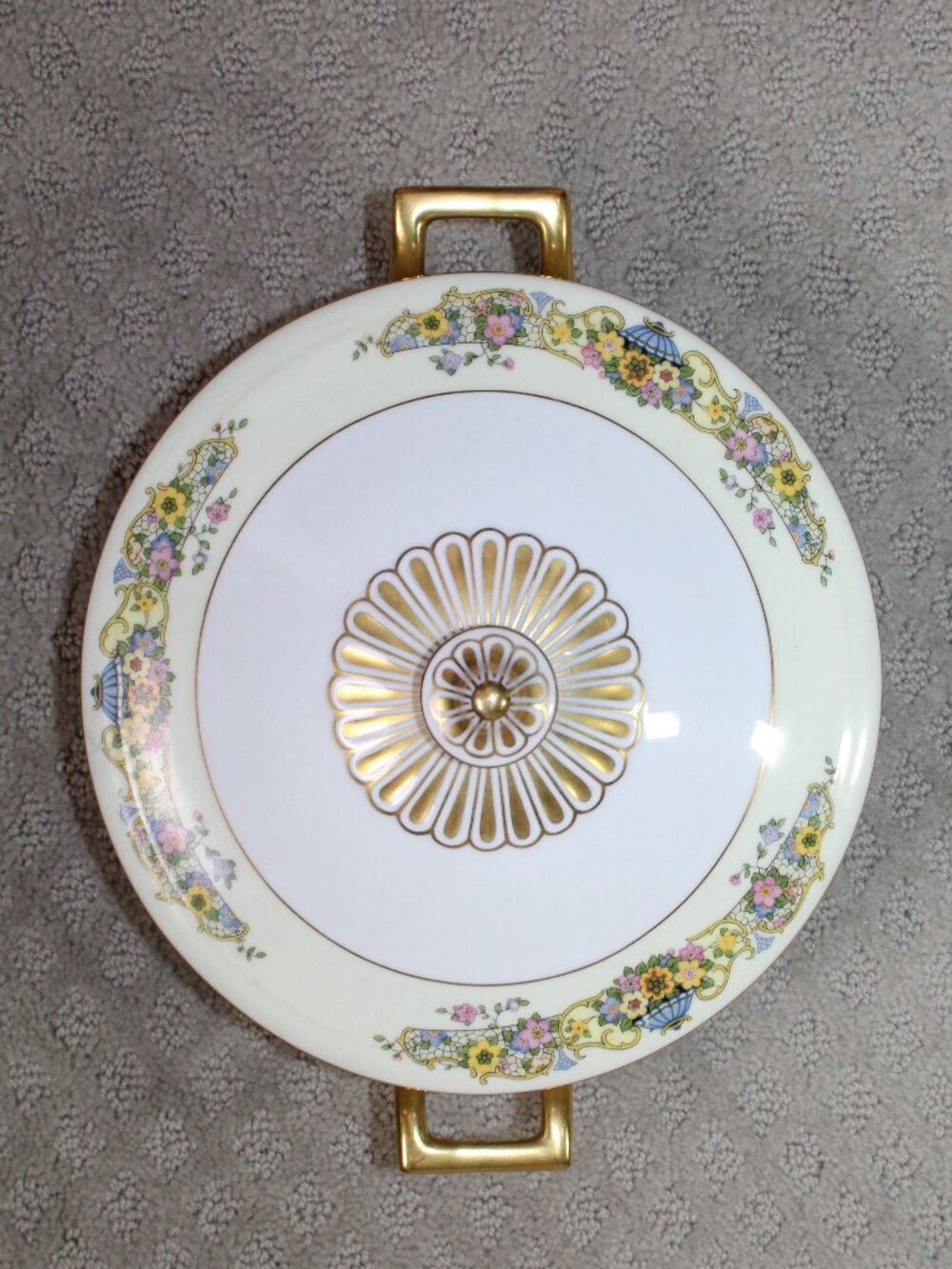 Thomas Bavaria Asturia Gold Trimmed Floral Round Lidded Serving Bowl